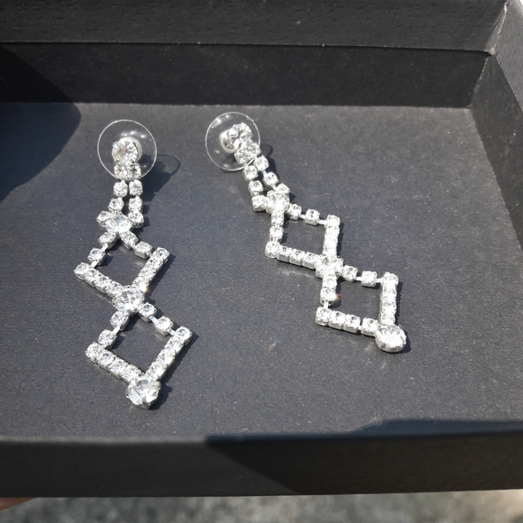 NWT Diamond Earrings CZ Chandelier Drop Art Deco - Picture 9 of 15